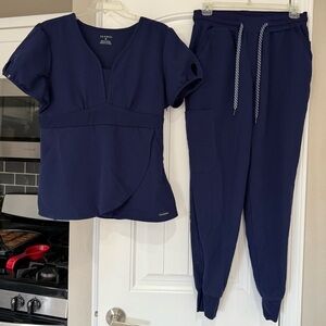 Jaanuu navy scrub set